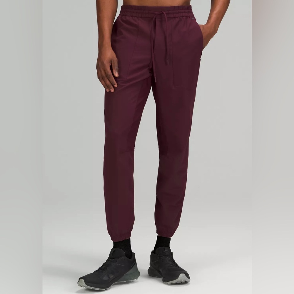 Like New! Lululemon Men’s Joggers